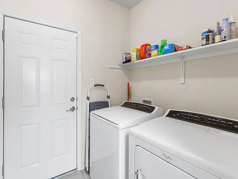 2632 Century Park Blvd #37 — Photo 8