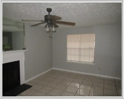 6688 Branchview Ct — Photo 4