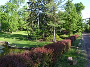203 Lakewood Dr SE, East Grand Rapids, MI 49506
