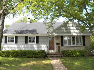 1111 Higgins Ave, Neenah, WI 54956