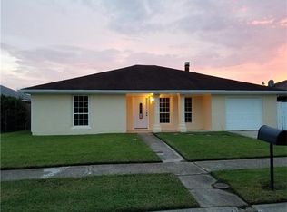 7560 Wave Dr, New Orleans, LA 70128