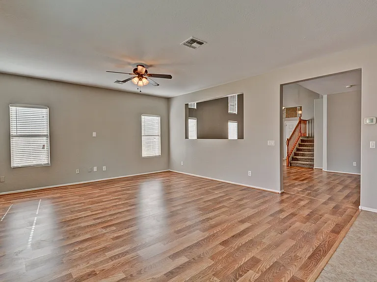 10115 W Parkway Dr — Photo 12