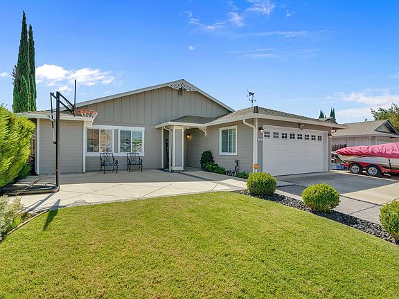 4th image of 1757 Chianti Way