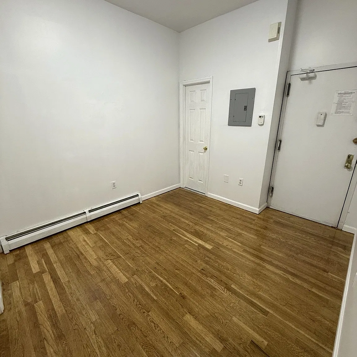 1 bed, $2,350 — Photo 2