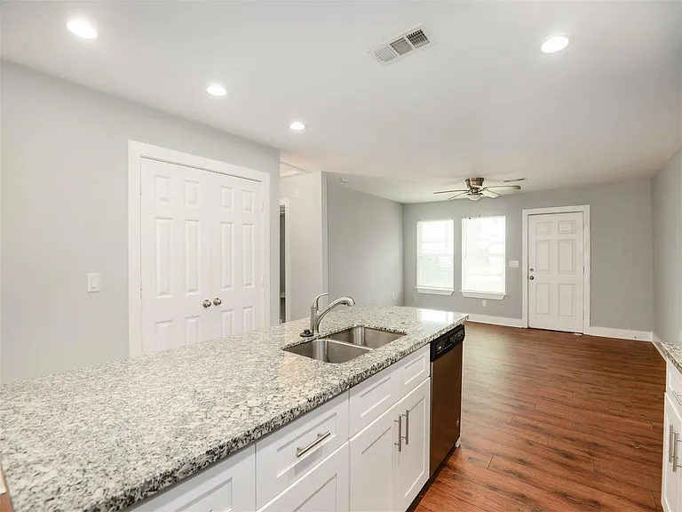 7815 Jester St — Photo 10