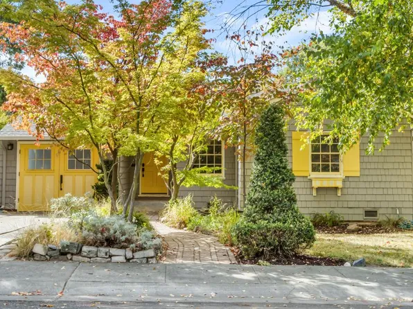 808 Fremont Way, Sacramento, CA 95818