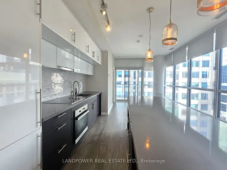 8 Mercer St #1405 — Photo 1