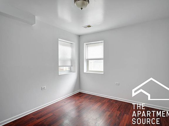 3rd image of 2530 W Fitch Ave