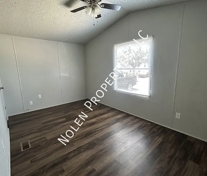 301 Dennis St #45 — Photo 14