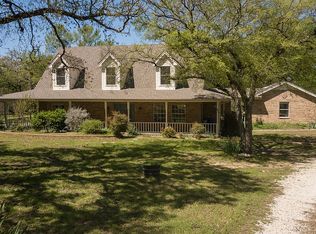 806 J E Woody Rd, Springtown, TX 76082