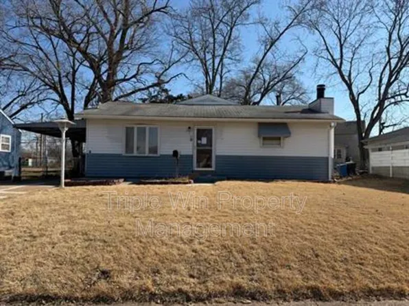 330 S Saint Charles St, Florissant, MO 63031
