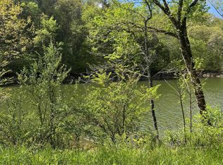 2 Bear Creek Rd, New Tazewell, TN 37825
