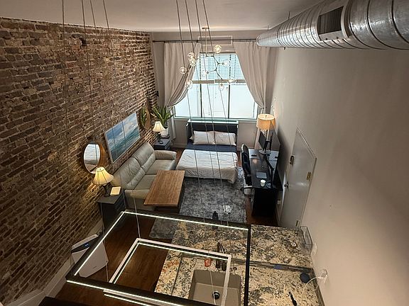 5th image of 350 King St #205