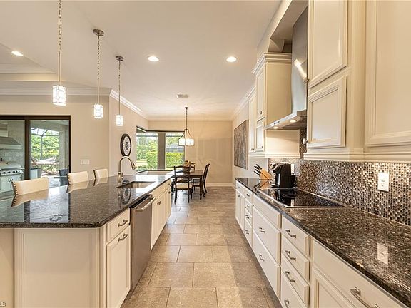 5th image of 3041 Mandalay Ct
