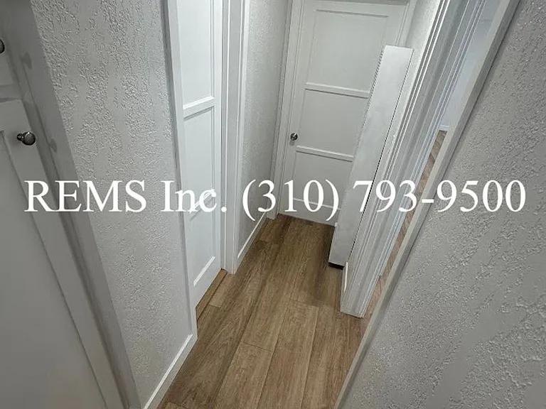 25021 Oak St — Photo 9
