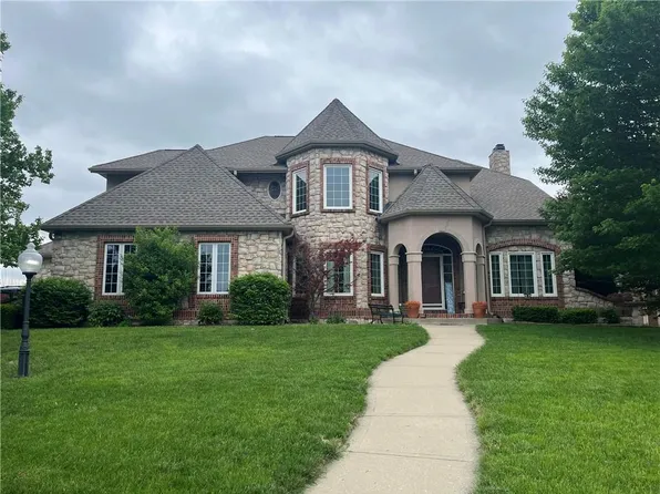 6905 N Charleston Dr, Kansas City, MO 64119