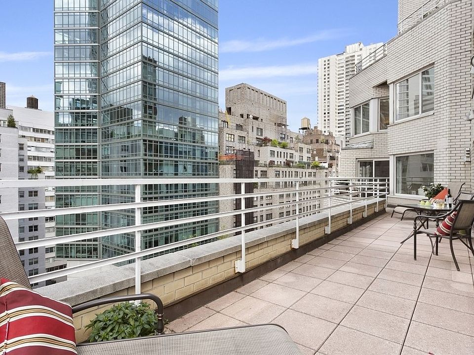 1st image of 200 E 57th St APT 18B