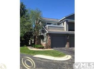 6616 Embers Ct #1, West Bloomfield, MI 48322