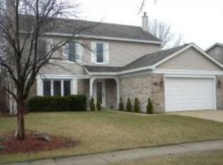 620 Yardley Ln, Hoffman Estates, IL 60169