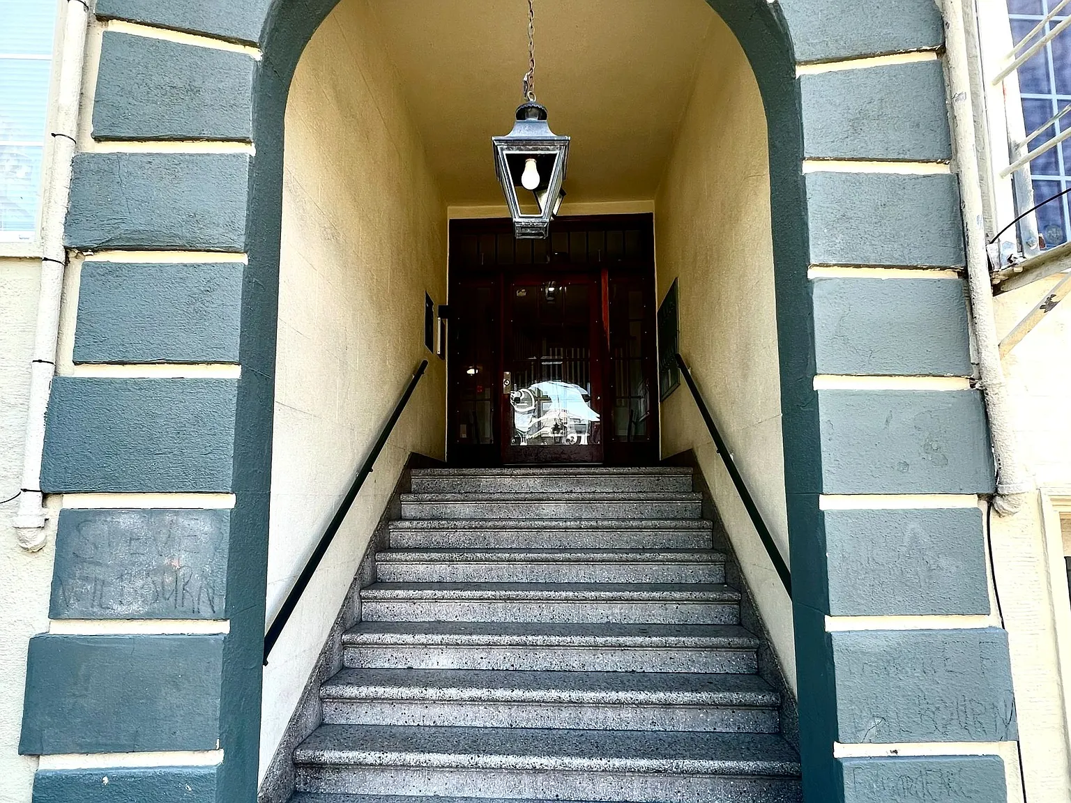 1 bed, 700 sqft, $1,995 — Photo 3