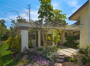 26 Jetty Dr, Corona Del Mar, CA 92625