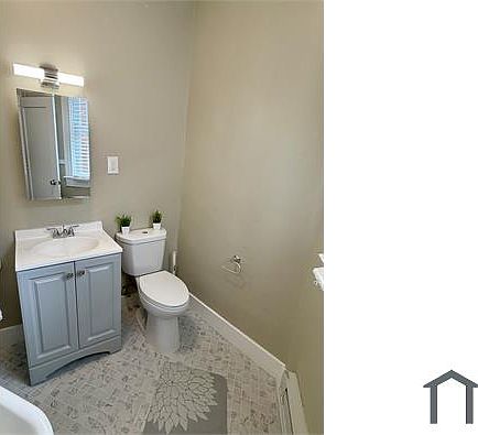 4th image of 61 Rhode Island Ave NE APT 36