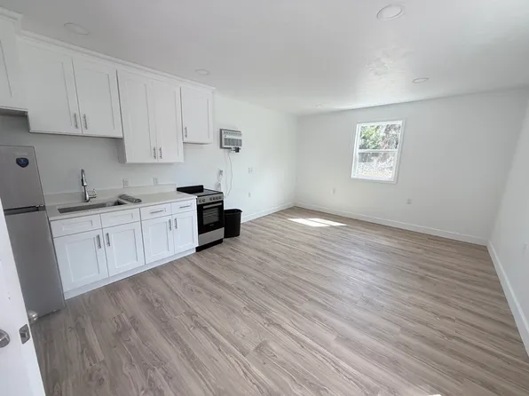 1520 Blue Sage Dr #2, Naples, FL 34117