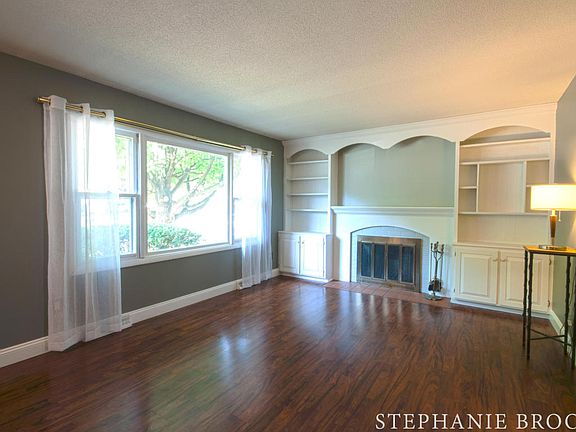 4th image of 840 Wellerwood St NE