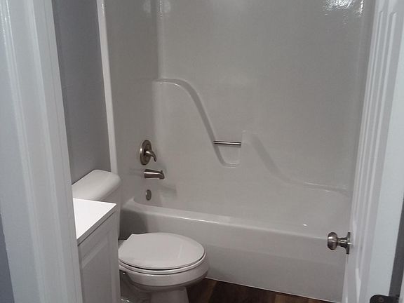3rd image of 900 S 21st St APT 6