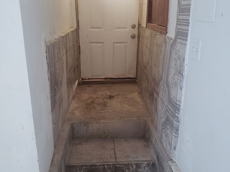1st image of 325 E Kensington Ave #Rb