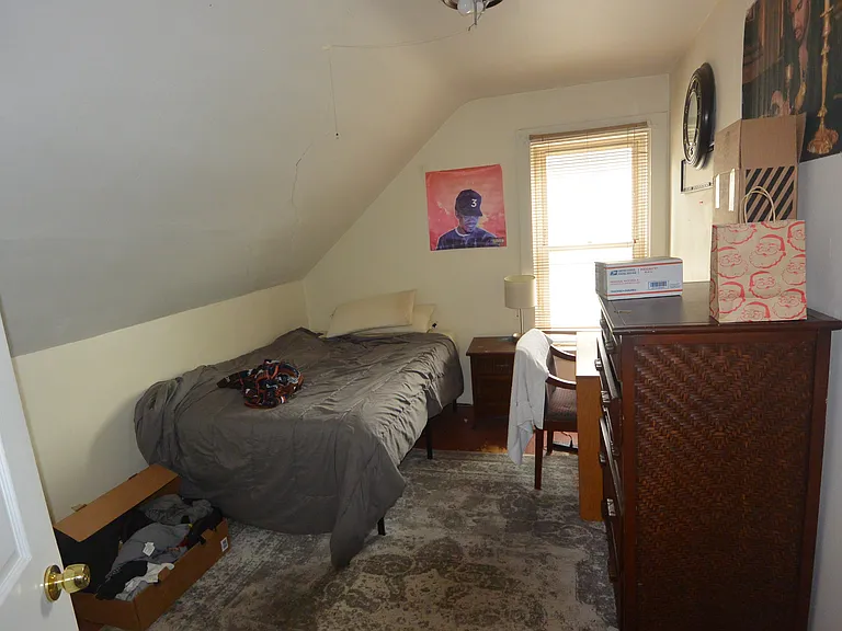 34 Linden St — Photo 7