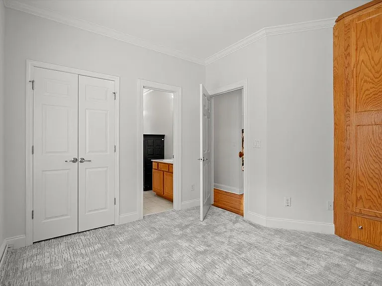 875 Wescott Ln — Photo 53
