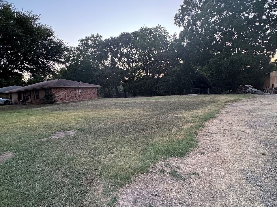2nd image of 525 Highland Dr