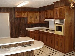 2nd image of 210 Forrest Ave