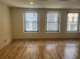 191 College St #201, Burlington, VT 05401