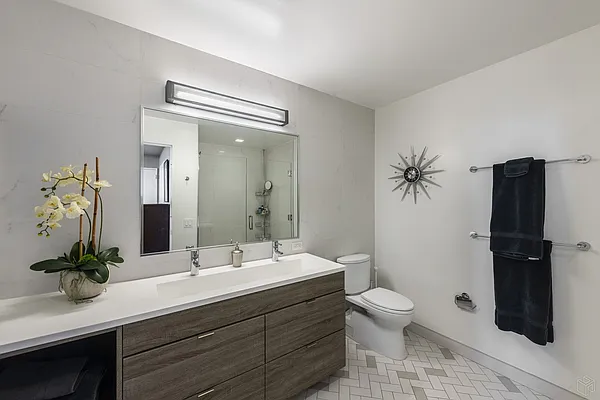 Sold by Halstead Real Estate | media 26