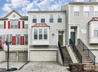 29 Honey Locust Ct, Lafayette Hill, PA 19444