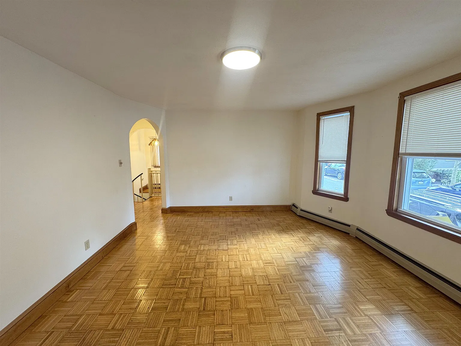 4 bed, 1000 sqft, $4,000 — Photo 4