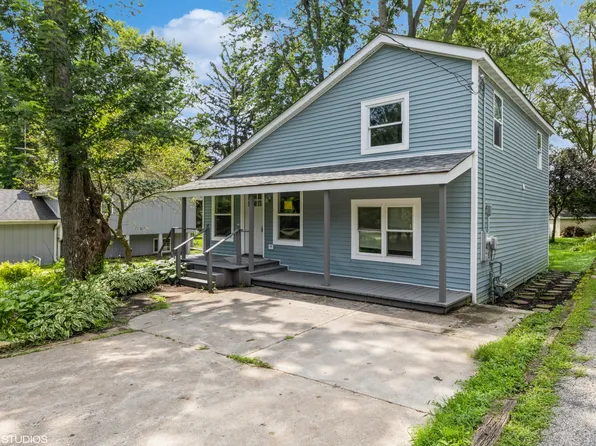 54 Deerpath Rd, Deer Park, IL 60010