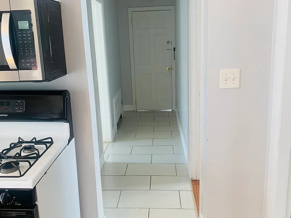 58 Malden St #1