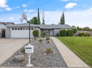 3237 W Country Ct, Visalia, CA 93277