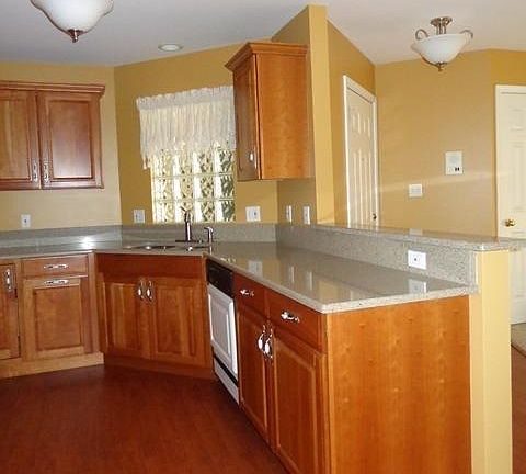 4th image of 2721 Georgetowne Dr Unit D-2