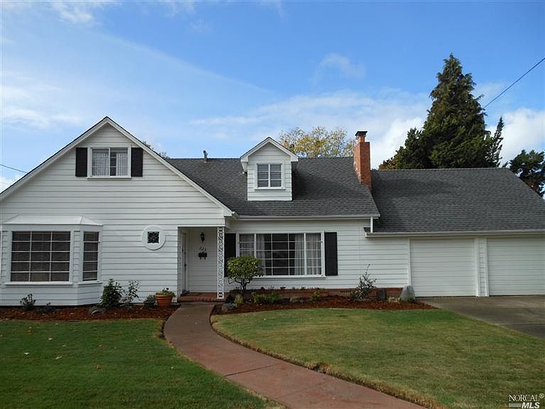 1st image of 823 Josephine Ln
