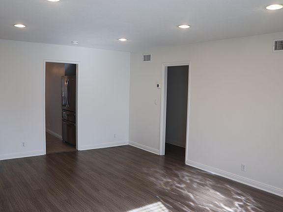 3rd image of 34396 Camino El Molino