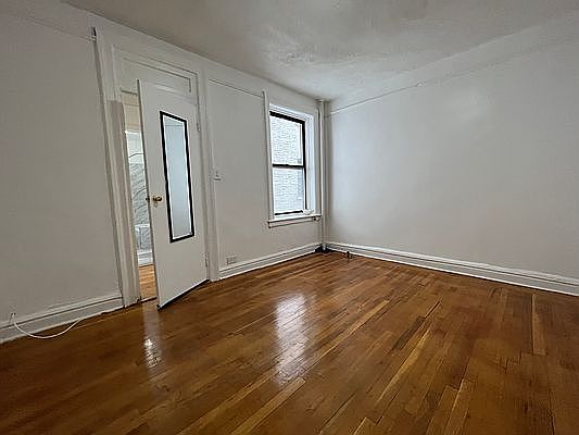 5th image of 616 Academy St #B5