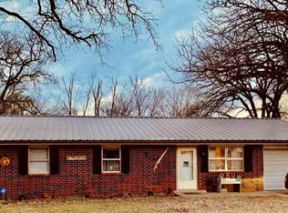 511 SE 4th St, Perkins, OK 74059