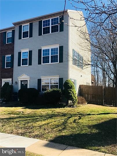 1st image of 111 Clint Ln
