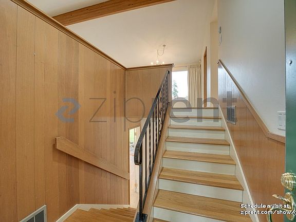 4th image of 118 152nd Pl NE