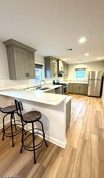 211 Main St #3 — Photo 1