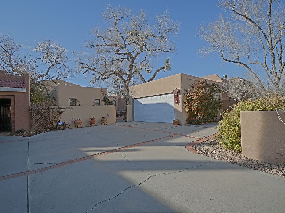 1st image of 2913 Calle De Paloma NW